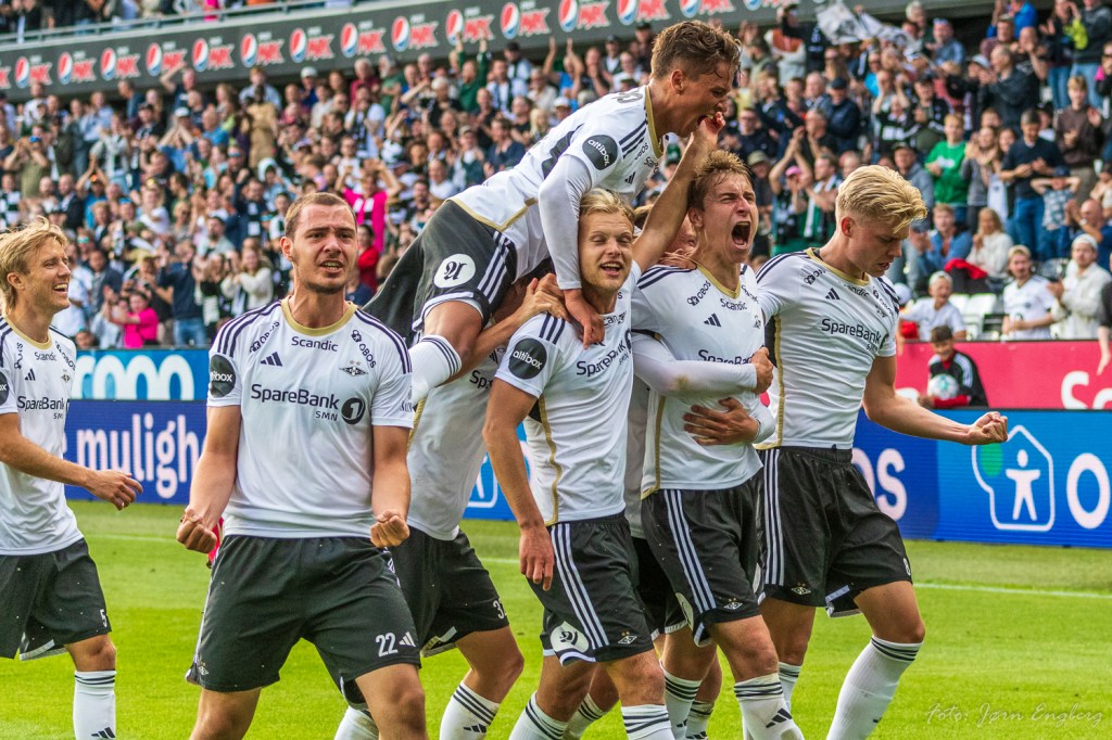 Sportsfoto fra idrett i Norge. Alle bilder tatt av fotograf Jørn Engberg